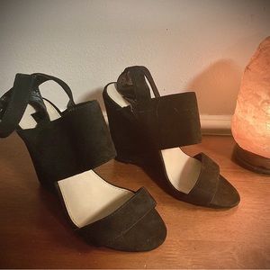 Black Heeled Wedge 5.5